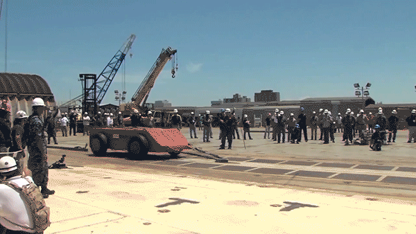 Testing first electromagnetic catapult on aircraft carrier